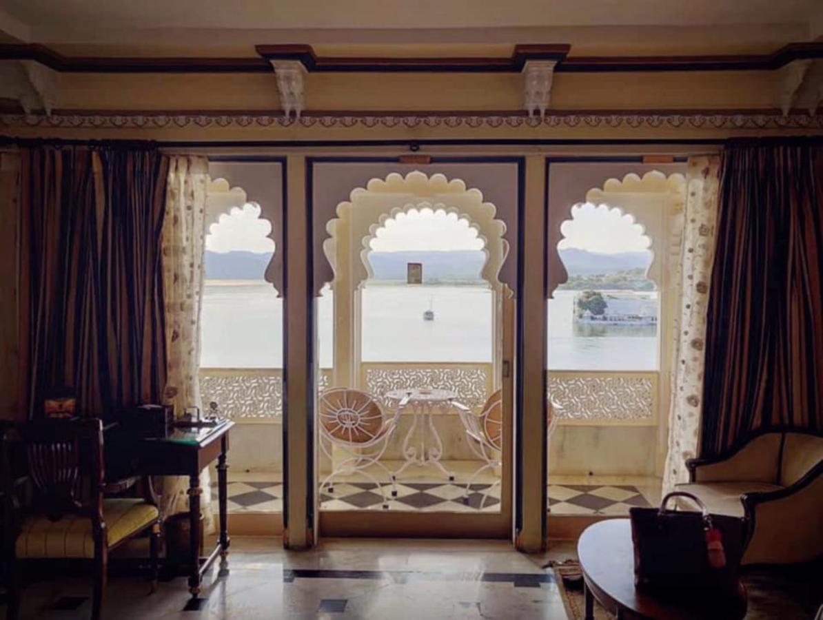 Shiv Niwas Palace By Hrh Group Of Hotels Udaipur Bagian luar foto