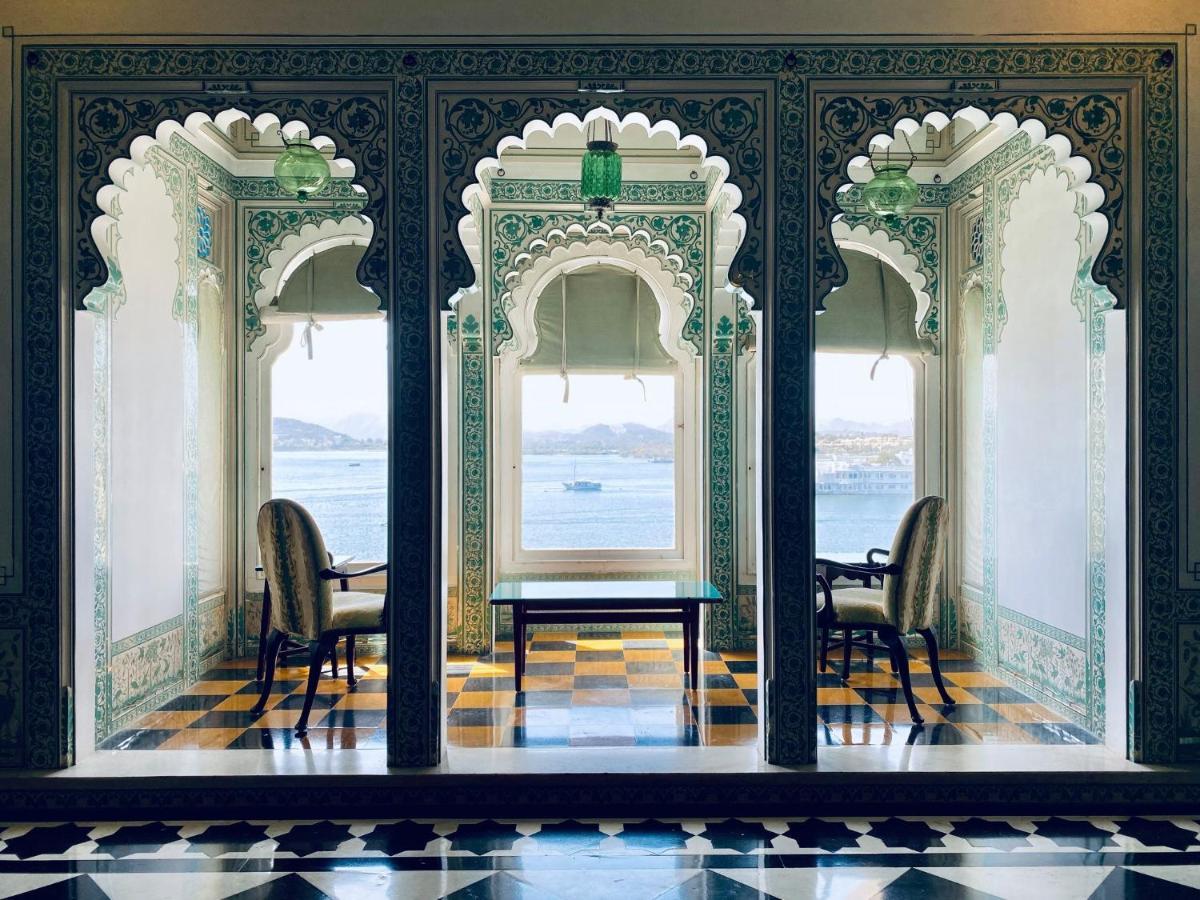Shiv Niwas Palace By Hrh Group Of Hotels Udaipur Bagian luar foto