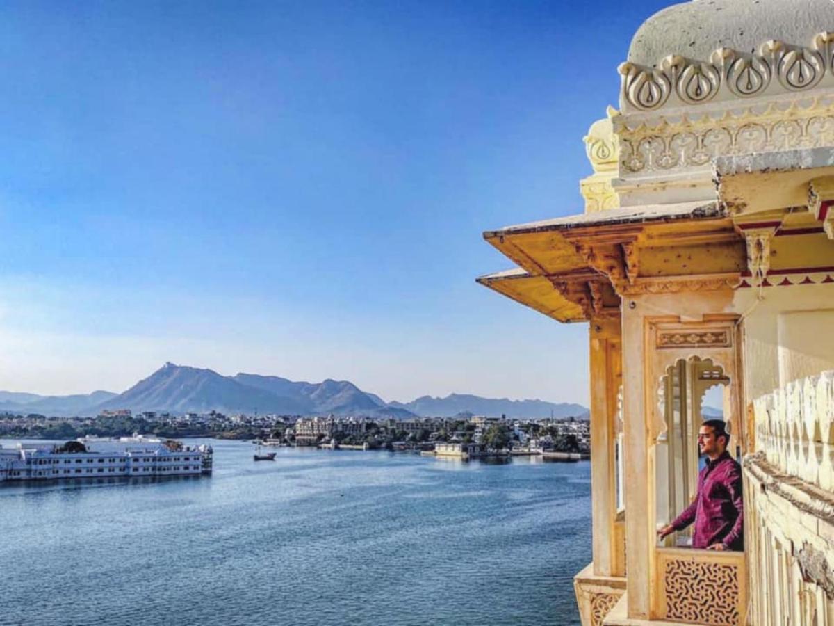Shiv Niwas Palace By Hrh Group Of Hotels Udaipur Bagian luar foto