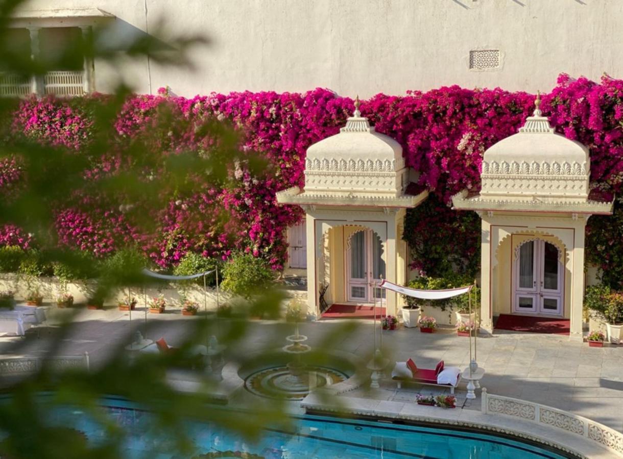 Shiv Niwas Palace By Hrh Group Of Hotels Udaipur Bagian luar foto