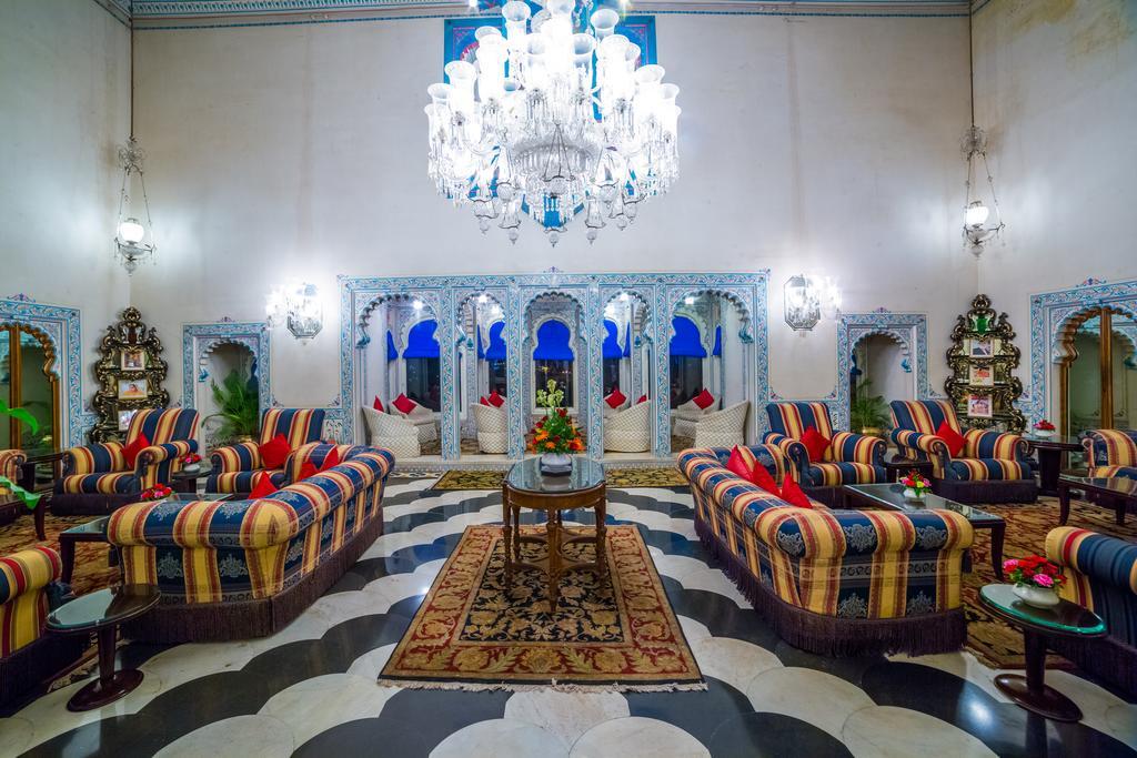 Shiv Niwas Palace By Hrh Group Of Hotels Udaipur Bagian luar foto