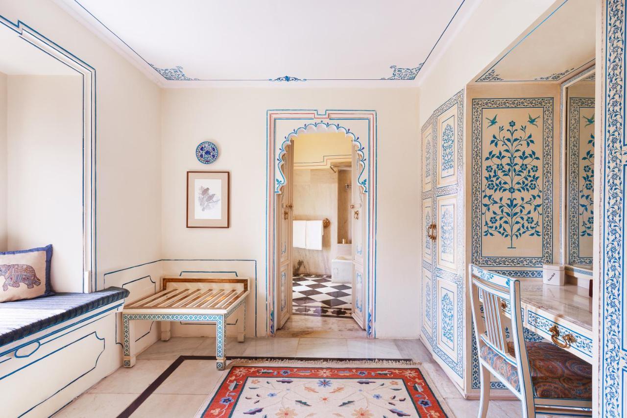 Shiv Niwas Palace By Hrh Group Of Hotels Udaipur Bagian luar foto