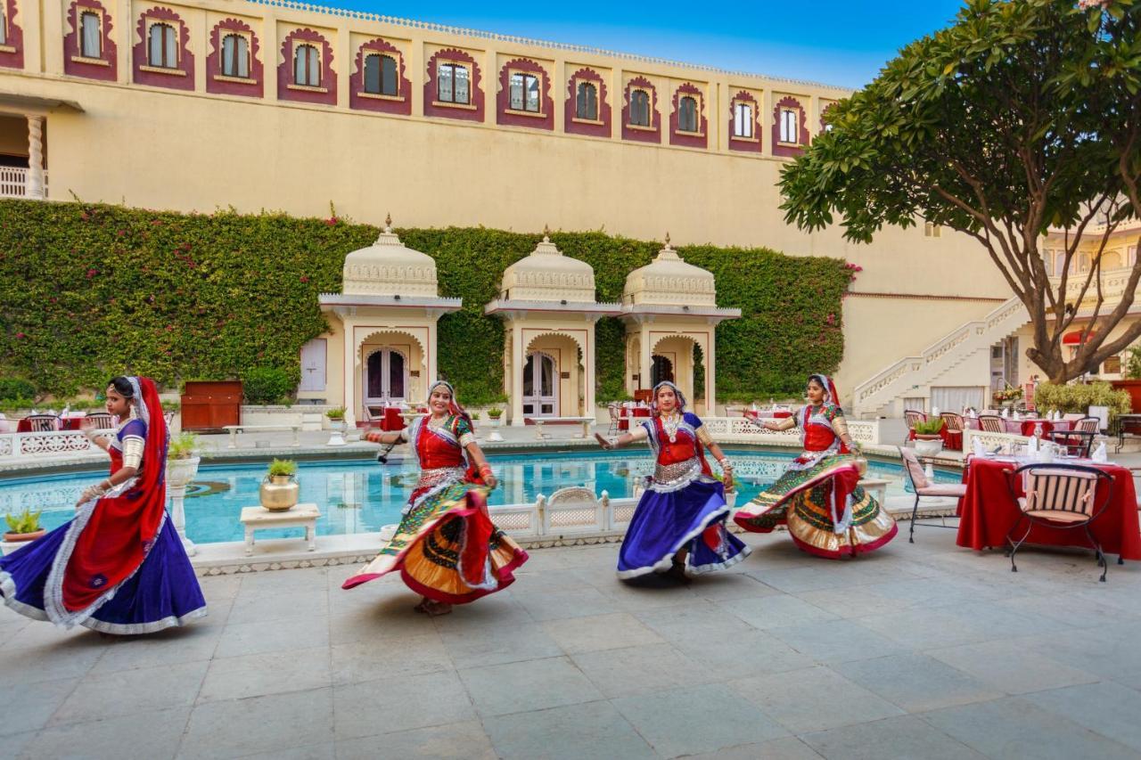 Shiv Niwas Palace By Hrh Group Of Hotels Udaipur Bagian luar foto