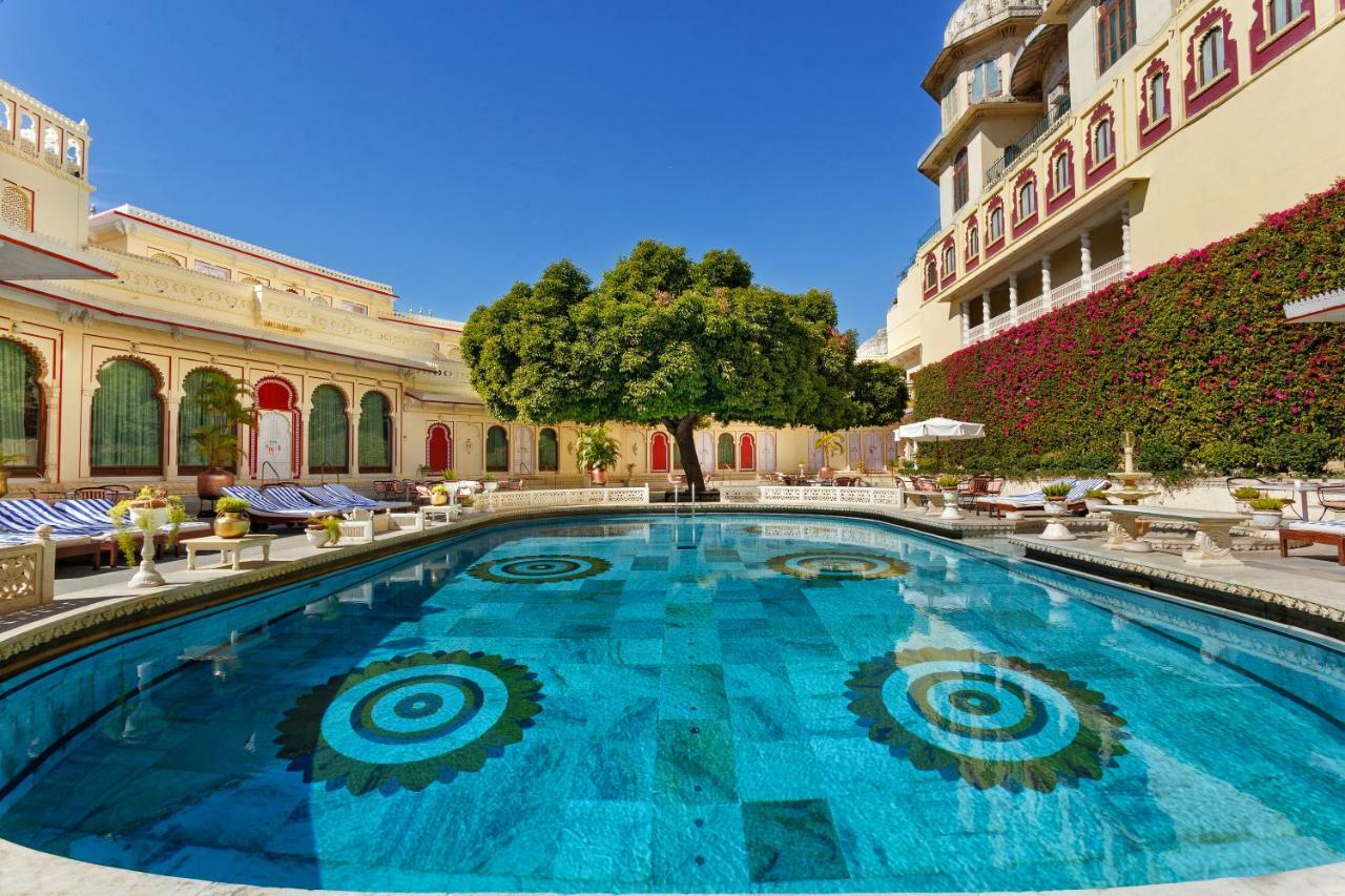 Shiv Niwas Palace By Hrh Group Of Hotels Udaipur Bagian luar foto